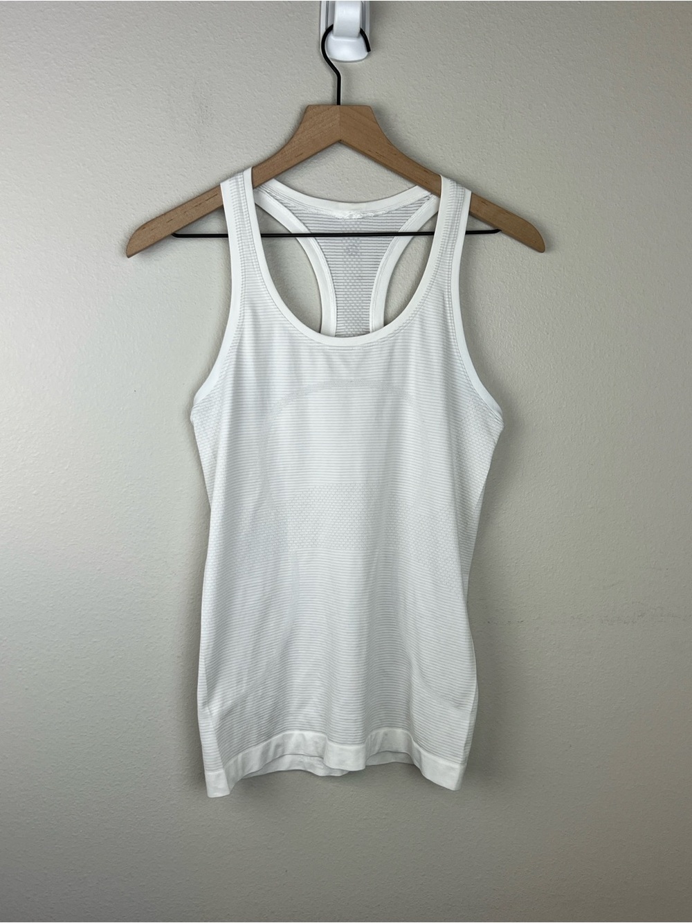 Lululemon Swiftly Tech Racerback Tank - Picture 2 of 4